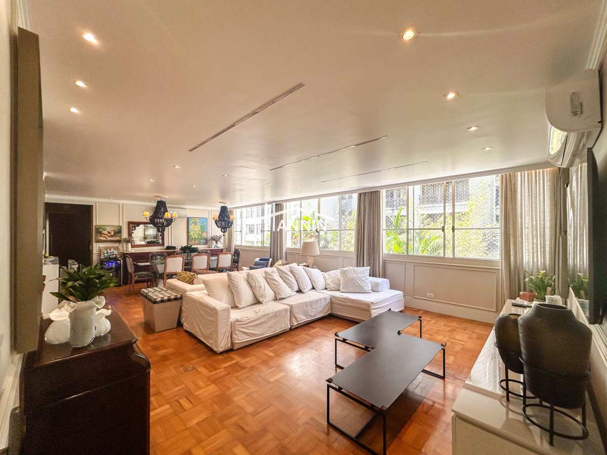 Apartamento à venda em São Paulo, Jardim Paulista, com 3 quartos, 198m²