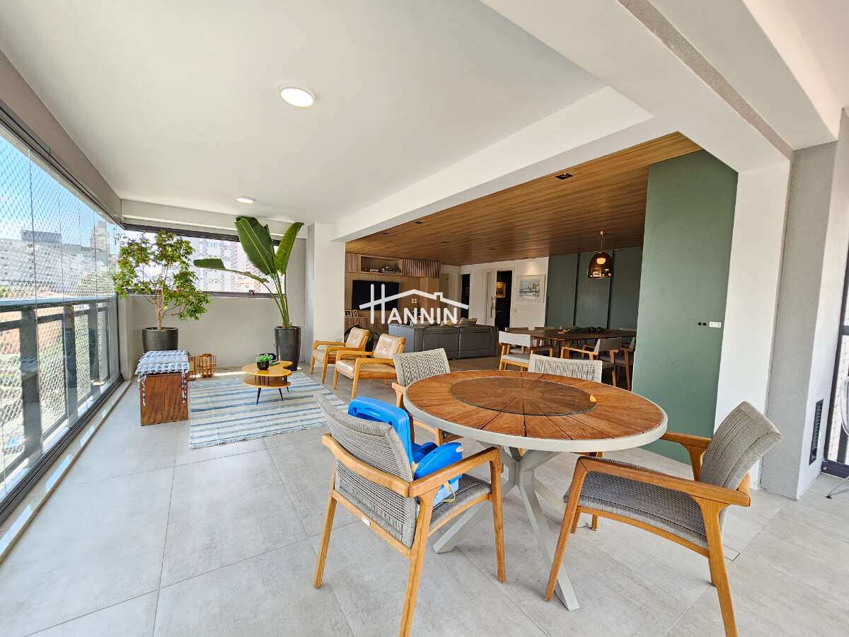 Apartamento à venda em São Paulo, Sumaré, com 3 quartos, 183m²