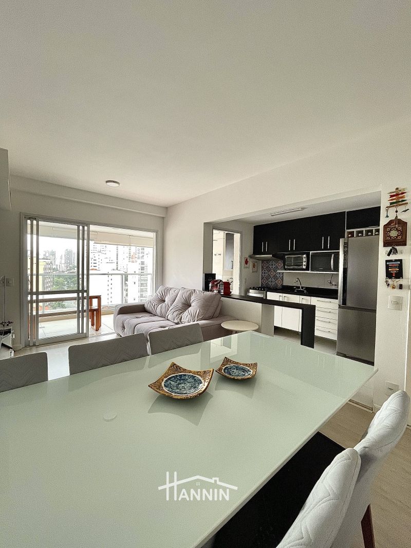 Apartamento com 2 quartos, 76m², à venda em São Paulo, Aclimação