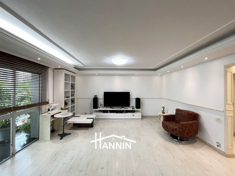 Apartamento 3 Dorm e 2 Vagas em Aclimação, São Paulo/SP